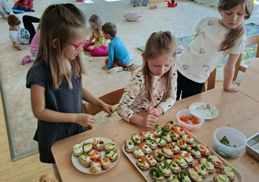 Příprava na besídku - Motýlci